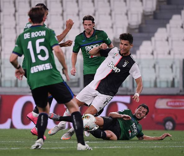 包含尤文图斯防守稳固，实现零封对手的词条