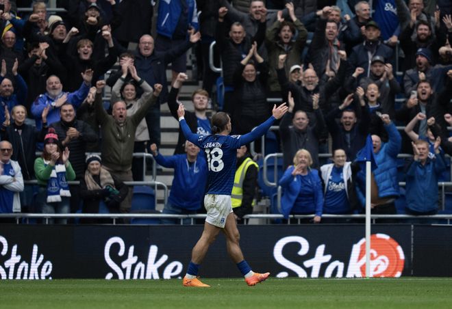 关于罗马竞技客场遭逆转,欧冠资格岌岌可危的信息 关于罗马竞技客场遭逆转,欧冠资格岌岌可危的信息