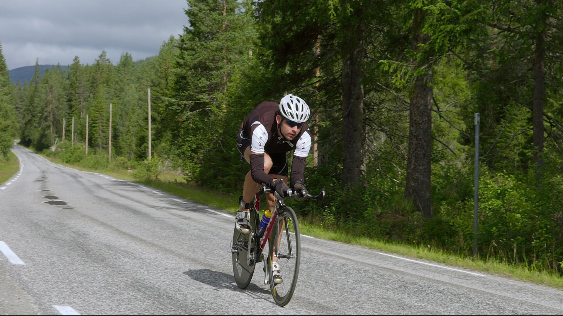 当东方星光点亮斯坦福桥，李刚仁欧冠半决赛接管比赛，切尔西完胜加拿大式足球哲学