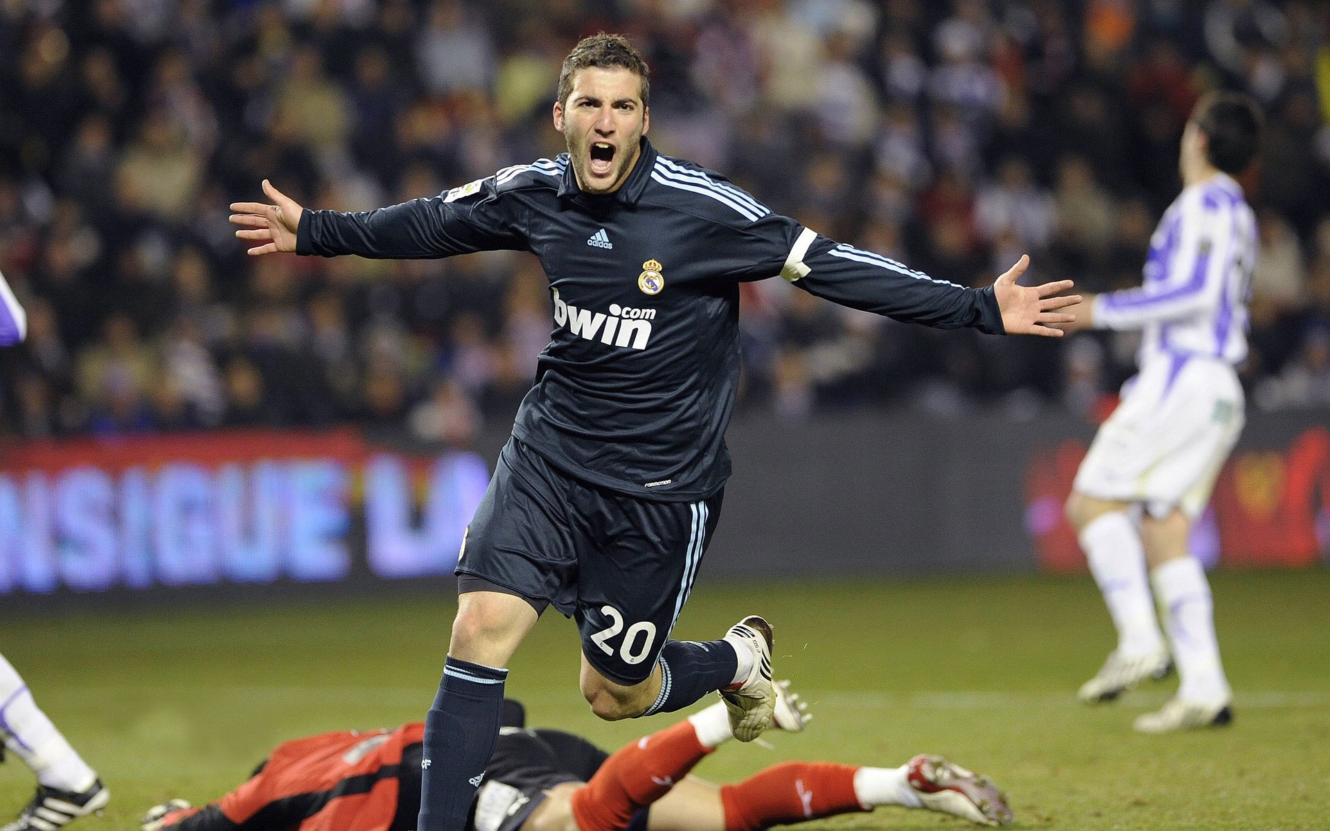 当江苏横扫新奥尔良，一场跨越现实的篮球寓言